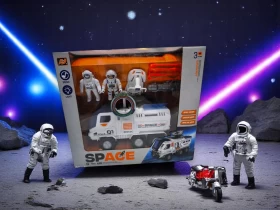 شاحنة ألعاب الفضاء