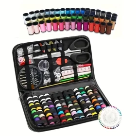 عدة خياطة محمولة مع خيوط وإبر ومقص للسفر