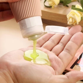 عبوات السفر للسوائل – معتمدة للطيران (مجموعة 4 قطع)